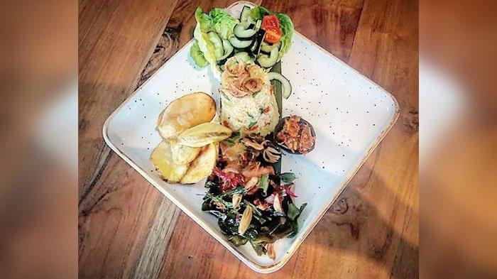 Ayam tangkap di kedai Kopi Tarik Ulur, Cigadung, Bandung