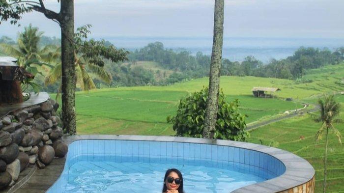 Objek wisata Ciboer Pass di Desa Bantaragung, Kecamatan Sindangwangi, Kabupaten Majalengka.