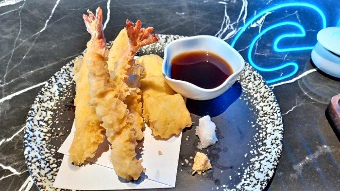 Sajian ebi yasai tempurai di Resto Gion Izakaya, Bandung