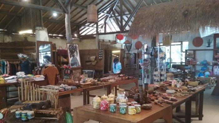Galeri Sapu Lidi di Jalan Sersan Bajuri, Cihideung, Parongpong, KBB