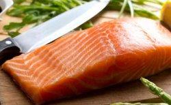 ilustrasi daging ikan salmon Norwegia