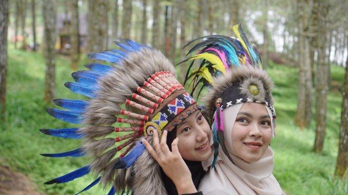 Suasana wisata di Kamojang Ecopark, Desa Cisarua, Kecamatan Samarang, Kabupaten Garut.