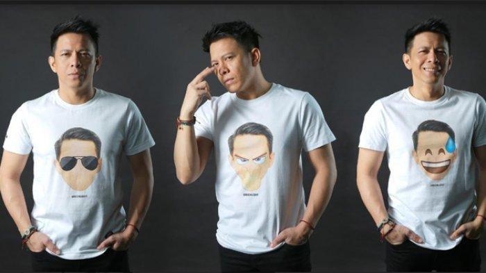Kaus emoticonyang dikenalan Ariel Noah