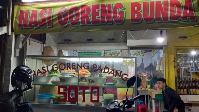 Tampak depan kedai Nasi Goreng Bunda di Jalan Cikutra Barat No 112, Kota Bandung