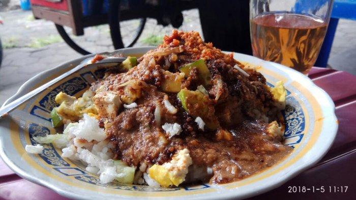 Nasi lengko khas Cirebon