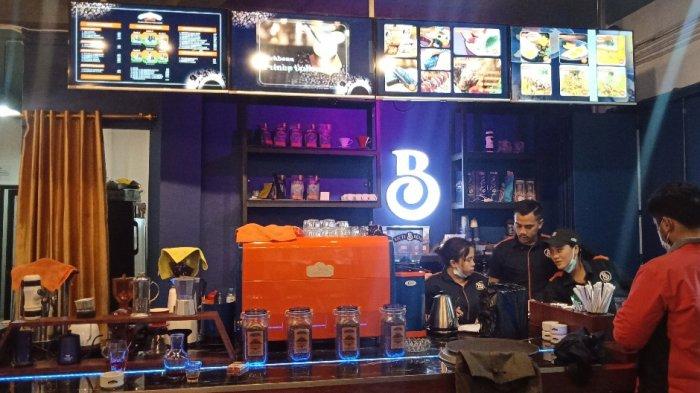 Bar di Richbean Coffee Bandung