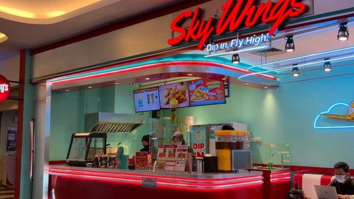 Sky Wings di area foodcourt Trans Studio Mall, Jalan Gatot Subroto No 289, Bandung.