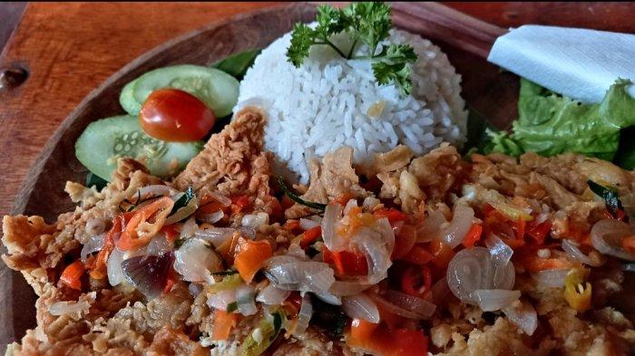 Menu telur geprek tanggal tua Colada Cafe Bandung