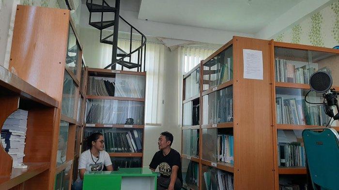 Yohana Pamella Berliana Marpaung saat diwawancarai reporter Tribun Jambi