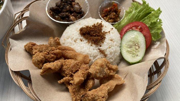 Setelah sukses memiliki usaha kuliner di Bali, Nasi Kulit Cumi-Cumi Ohio membuka cabang di Kota Semarang dan meresmikan Bakso Kuah Taichan Ohio pertamanya.
