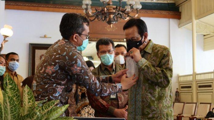 Gubernur DIY melakukan uji coba Genose C19