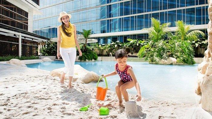 Liburan bersama anak, selain ke tempat wisata juga bisa dengan mengajaknya menginap di hotel. Ada beberapa hal yang perlu diketahui untuk memilih hotel yang cocok agar anak merasa nyaman.