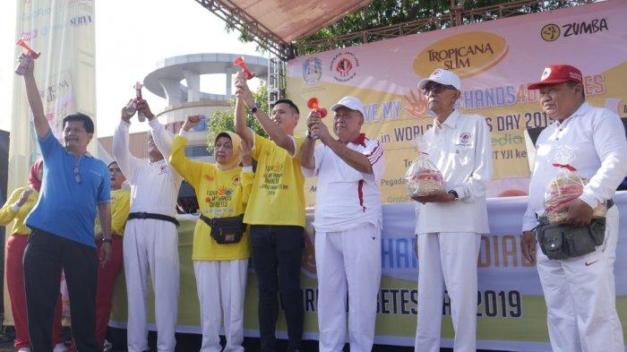 Pembukaan Acara Senam Tropicana Slim World Diabetes Day 2019