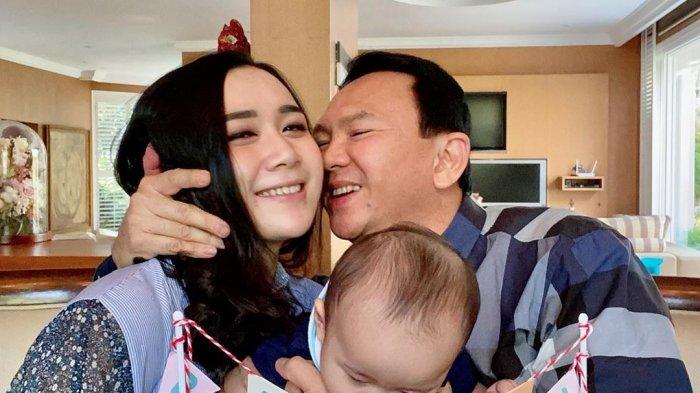 Ahok cium mesra Puput Nastiti di hari ulang tahunnya