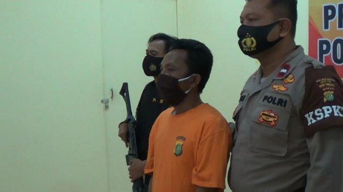 Muhayat Naik Pitam Lihat Istri Boncengan dengan Berondong