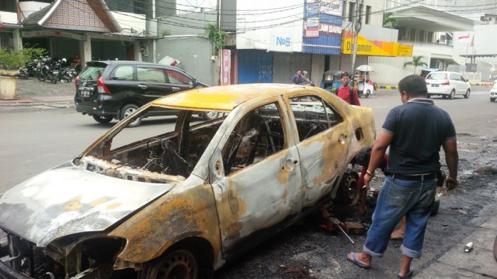 Kencangnya Suara Ledakan Mobil Terbakar di Pecenongan Sempat Membuat Panik Warga