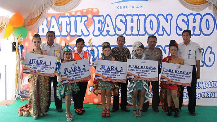 PT KAI Daop 8 Surabaya Perkenalkan Batik Nusantara di Stasiun Bojonegoro