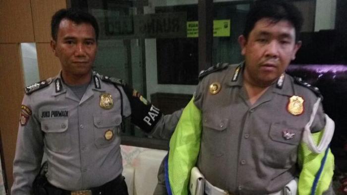 Jumardi Ketahuan Polisi Gadungan Karena Pakai Tanda Pangkat Terbalik