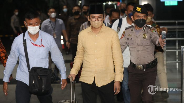 Bupati Bangkalan Abdul Latif Tersangka Suap Lelang Jabatan, Posisi Strategis Dipatok Rp 150 Juta