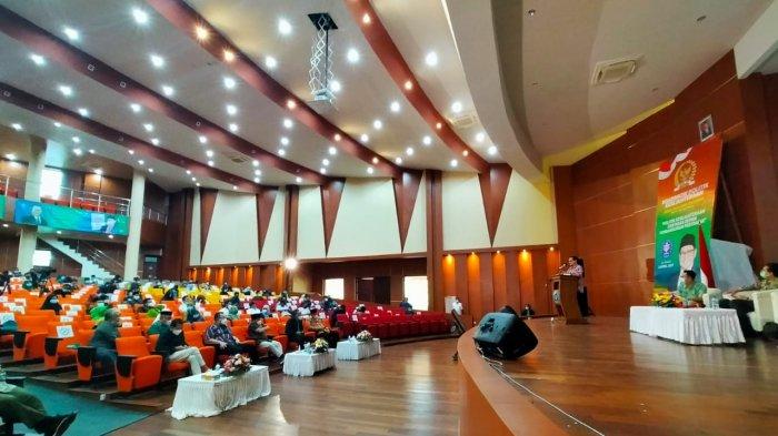 Apresiasi Buku Karya Gus AMI, Dekan FEM IPB Paparkan Tiga Aspek Penting