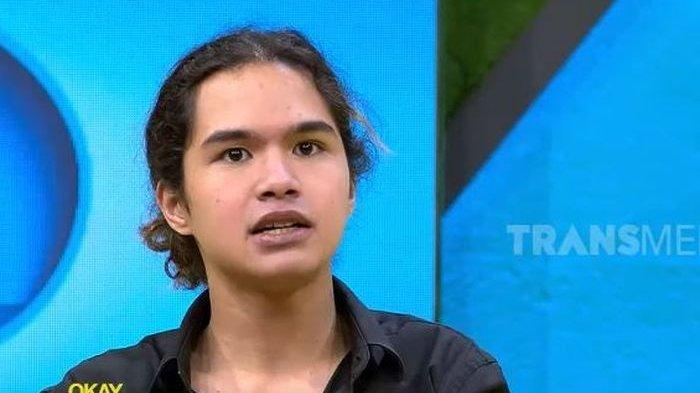 Akhirnya terungkap bahwa sejak 2014 lalu Dul Jaelani sudah tidak tinggal lagi di rumah ayahnya, Ahmad Dhani, di Pondok Indah, Jakarta Selatan.