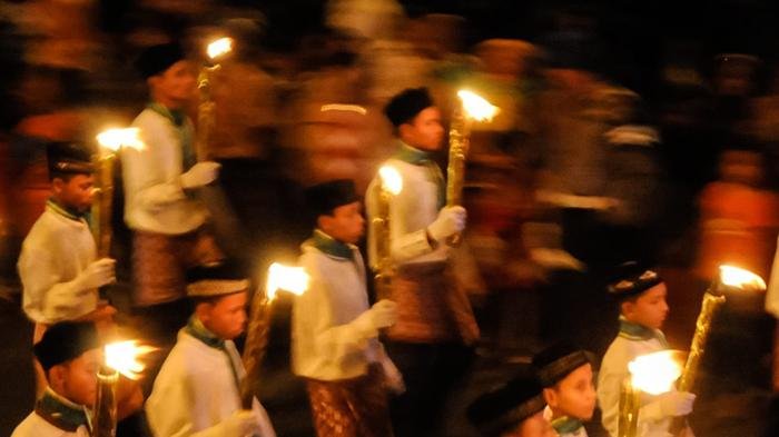 Lafal Takbir Jelang Idul Fitri 1440 H, Lengkap dengan Lafal Latin dan Artinya