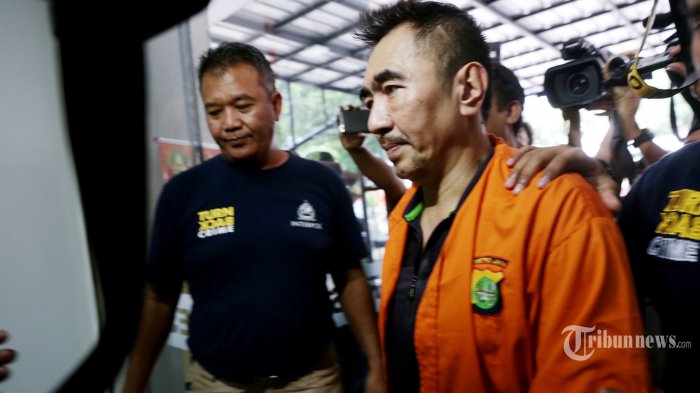 Gatot Brajamusti Hentikan Uang Bulanan Sejak CT Menolak Dinikahi