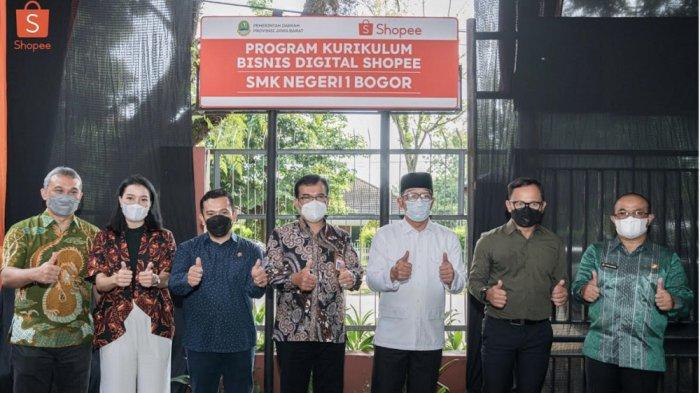 Shopee Bekali 26 Ribu Pelajar SMK Jabar Ilmu Bisnis Digital