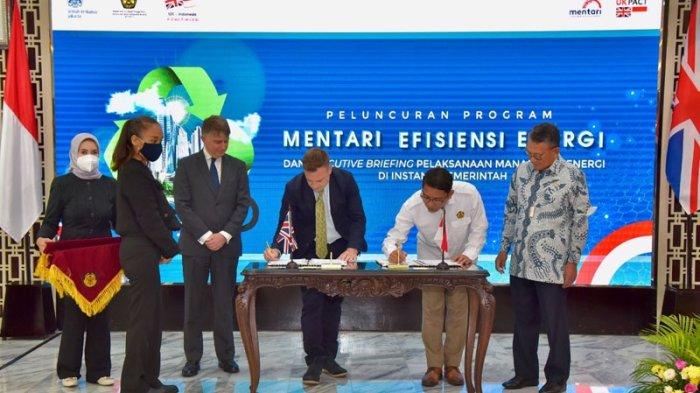 Inggris Kucurkan Dana 5 Triliun Rupiah Danai Program Mentari EE