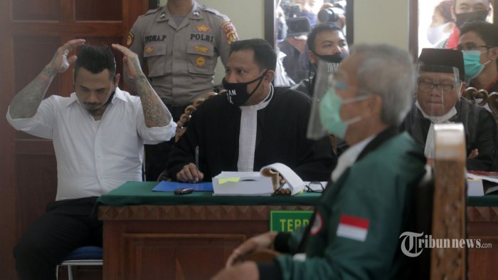 Hari Ini Jerinx Sidang Lagi, Sebelumnya Ada Tangisan Saksi Rapid Test, Hingga Kedatangan Rina Nose
