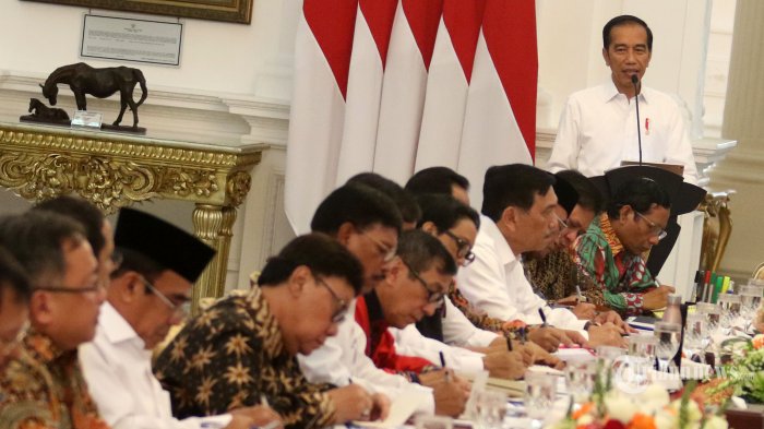 DPR Minta Para Menteri Patuhi Perintah Jokowi Soal Larangan Menyuarakan Penundaan Pemilu