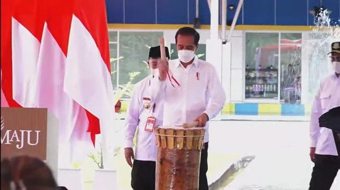 Jokowi Perintahkan Menhub Usahakan Ada Dua Penerbangan Per Pekan di Bandara Kuabang