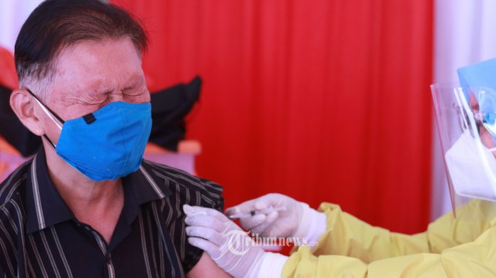 Wamenkes: Belum Ada Laporan KIPI Berat Lansia Pasca Vaksinasi Covid-19