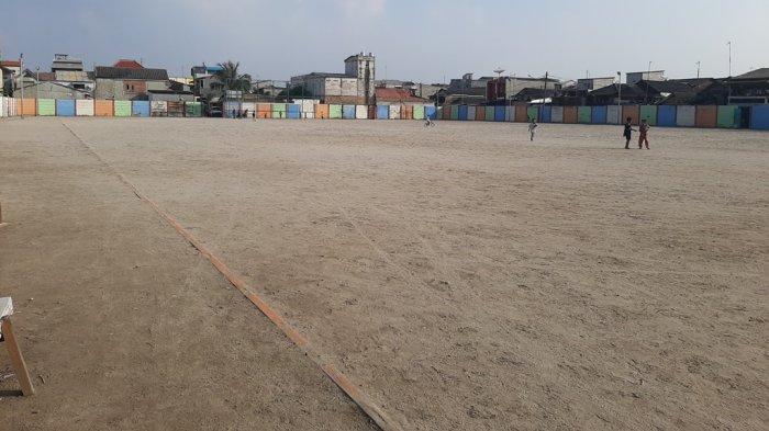 Lapangan Sepakbola Kalibaru Satu-satunya Lapangan yang Berbahan Pasir Adanya di Kalibaru Jakut