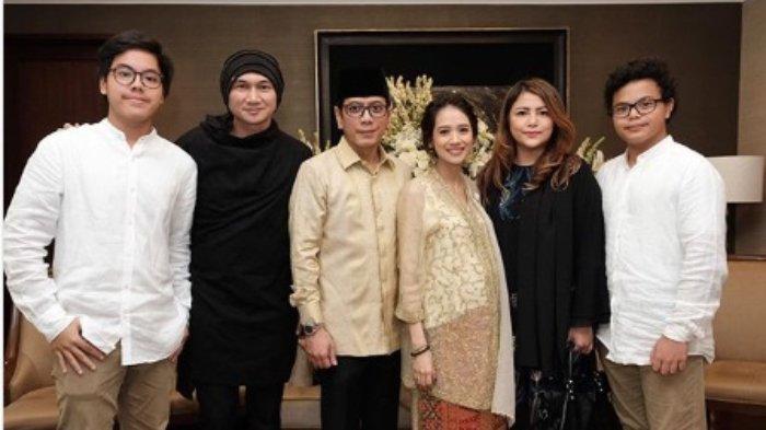 Anji dan Wina Natalia Kompak Hadiri Tasyakuran 7 Bulan Kehamilan Gista Putri, Istri Wishnutama