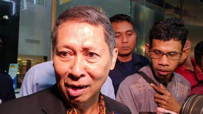 Diperiksa KPK 12 Jam, Mantan Dirut Pelindo II RJ Lino Masih Hirup Udara Bebas
