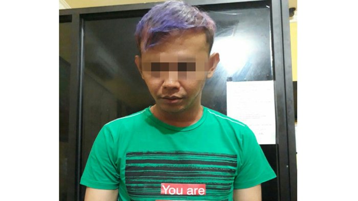 Polisi Pesan Perempuan via BBM, Aurel Patok Harga Rp 3,5 Juta untuk Tiga Jam