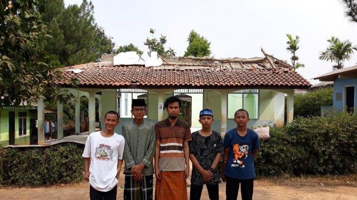 Viral Video Detik-detik Musala di Tangsel Ambruk, Ini Penjelasan Pengurus