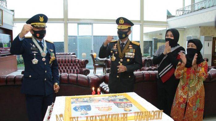 HUT Ke-74 Bhayangkara, Mahfud MD Minta Polri Tetap Terbuka Terhadap Kritik