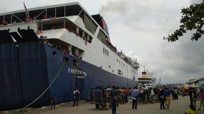 Pemudik Ini Ditepuk Pundaknya Lalu Ini yang Terjadi Kemudian