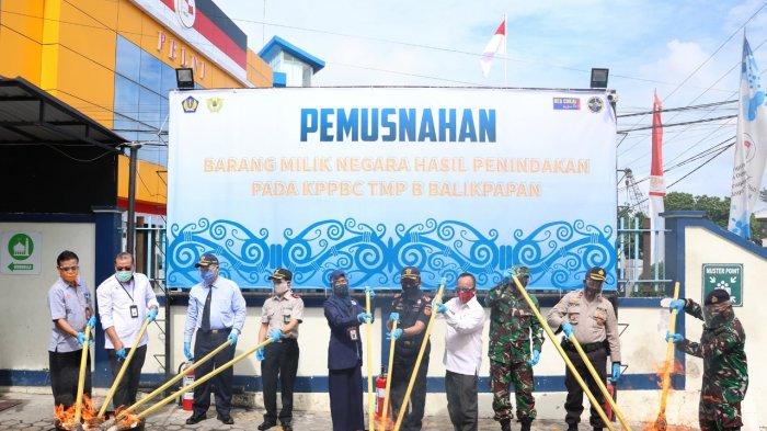 Bea Cukai Balikpapan Musnahkan Barang Ilegal Senilai Rp2,6 M