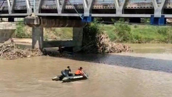 Begini Nasib Ibu dan Anak Terlempar ke Sungai di Brebes Usai Becak yang Ditumpangi Diserempet Truk