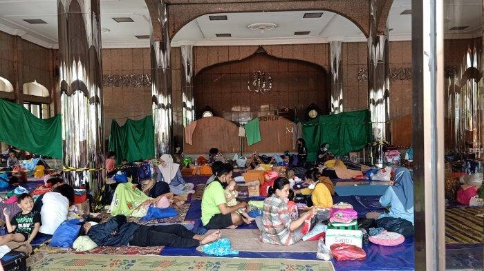 Anies Sebut Banjir Sudah Terkendali, Posko Pengungsian Tinggal 10