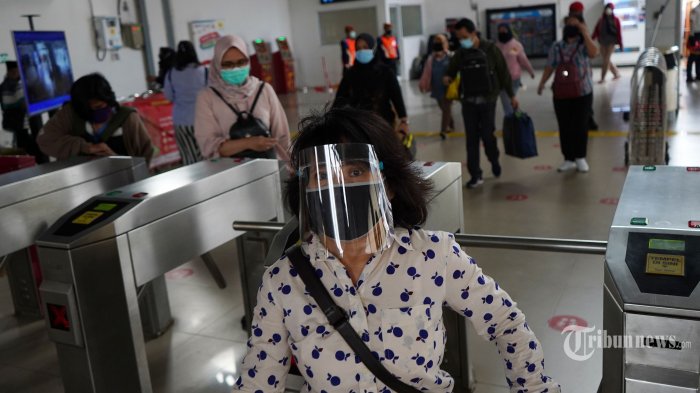 KAI Commuter Batasi Penumpang KRL di Bawah 18 Tahun Selama Perpanjangan PPKM Darurat