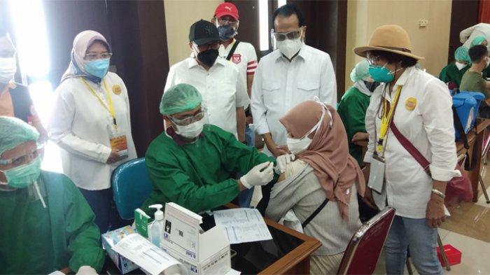 Gandeng Kagama, Taspen Gelar Vaksinasi Massal Covid-19 untuk Warga