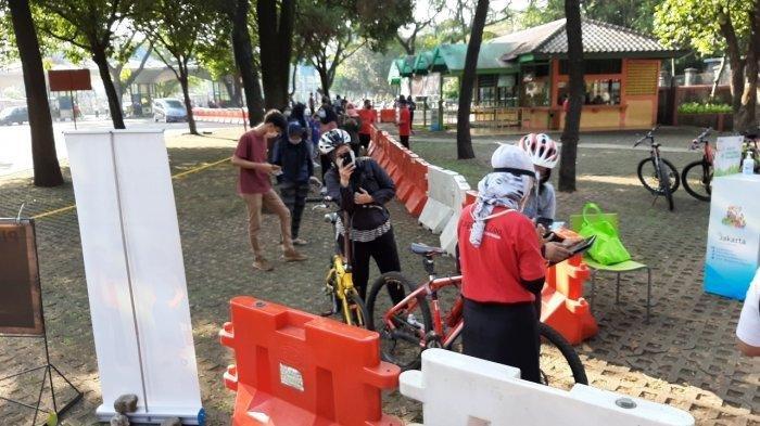Ragunan dan Taman Mini Dibuka Lagi, Langsung Diserbu, Antrean Pesepeda Mengular, Begini Suasananya - Tribunnews.com Mobile