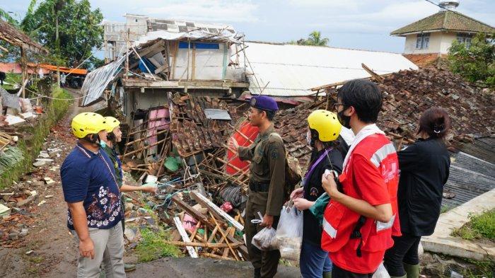 Unika Atma Jaya Terjunkan Tim Tanggap Darurat ke Cianjur