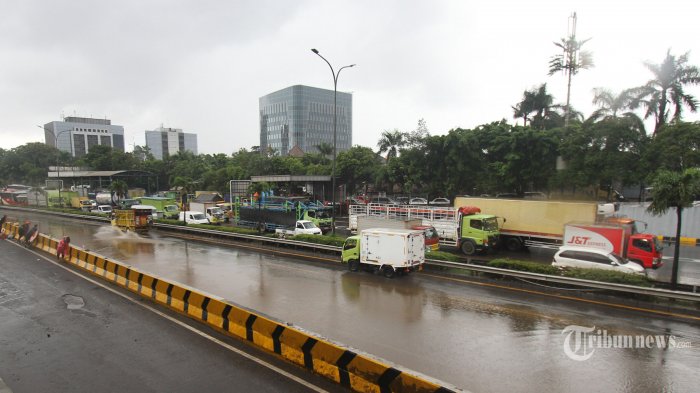 37 Ribu Lebih Pelanggan Terdampak Banjir Masih Mengalami Pemadaman Listrik