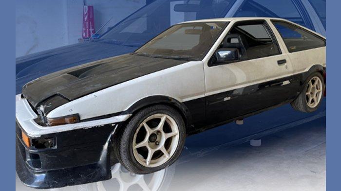 Toyota Ae86 Trueno Mobil Iconic Di Manga Initial D Laku Rp