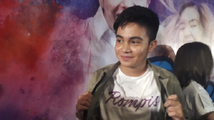 Unggah Foto Atribut Kepolisian di Instagram, Umay Shahab Alih Profesi Jadi Polisi?